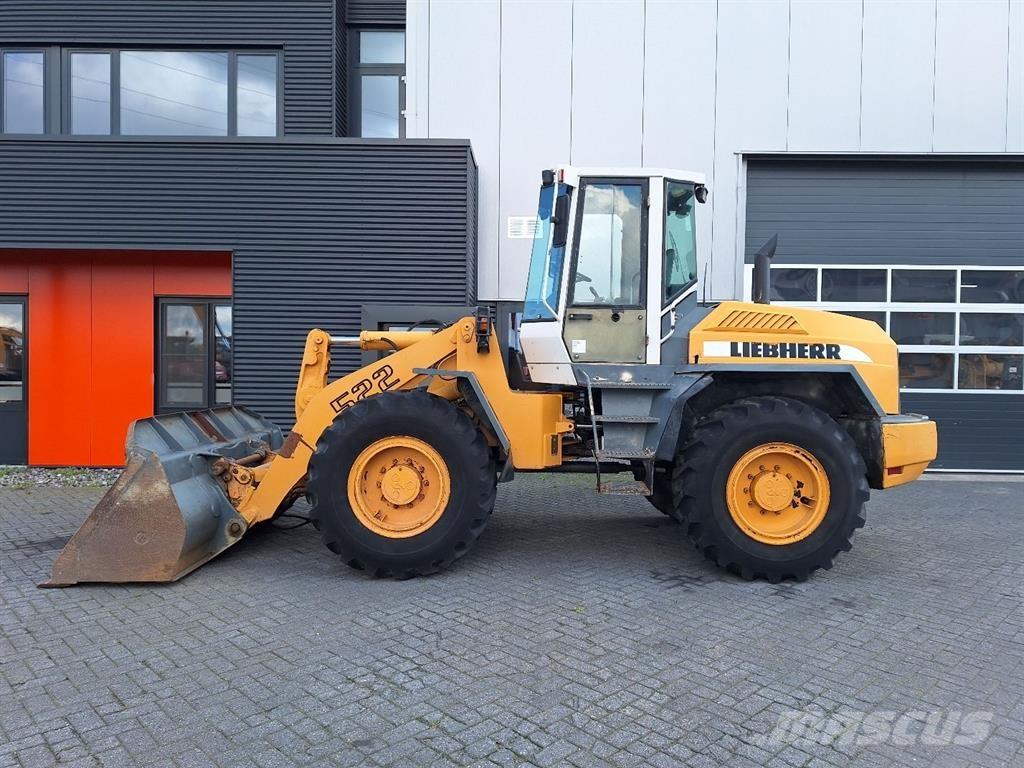 Liebherr L522 Kolové nakladače