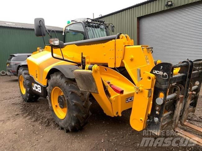 JCB 535-125 Teleskopické manipulátory