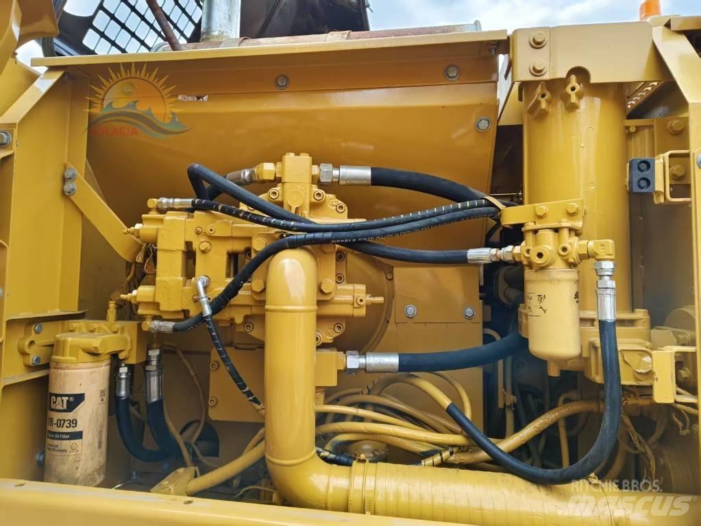 CAT 325 B L Pásová rýpadla