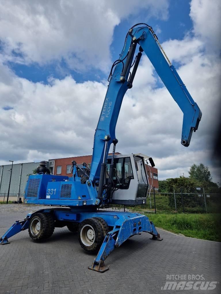 Fuchs MHL 331 Stroje pro manipulaci s odpadem