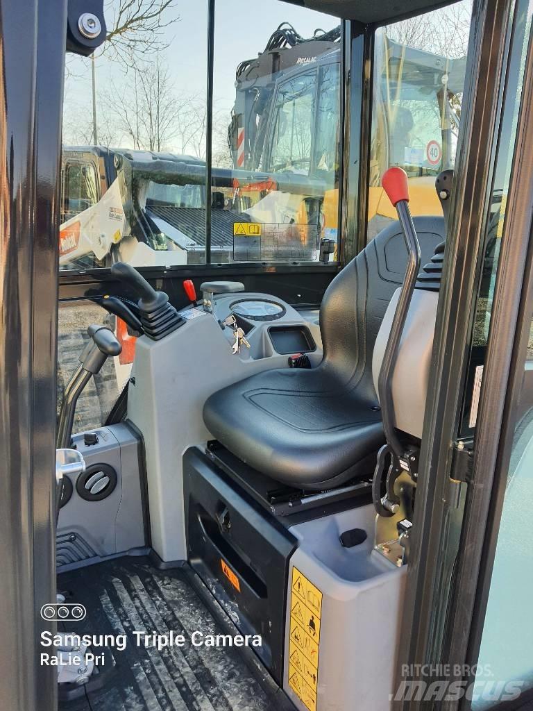 Bobcat E 17 Mini rýpadla < 7t