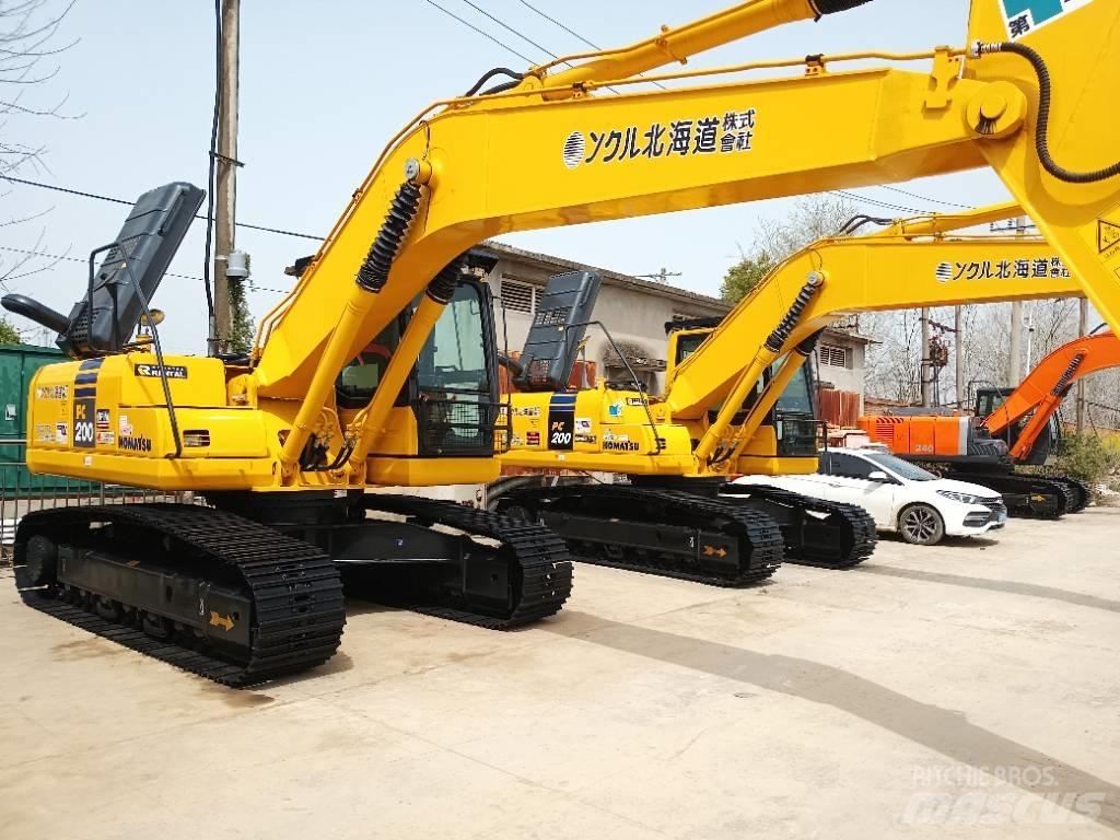 Komatsu PC 200 Pásová rýpadla