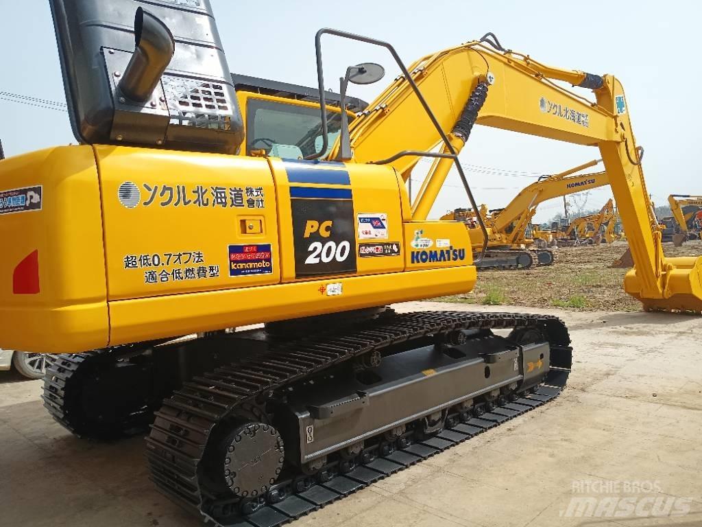 Komatsu PC 200 Pásová rýpadla