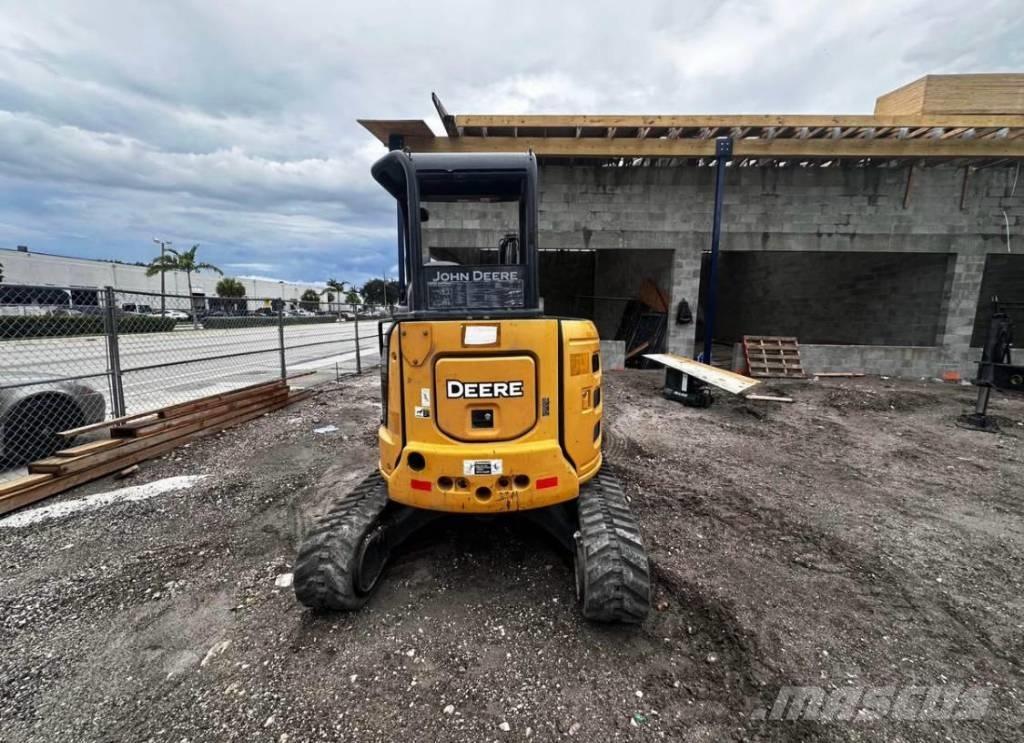 John Deere 35 G Pásová rýpadla