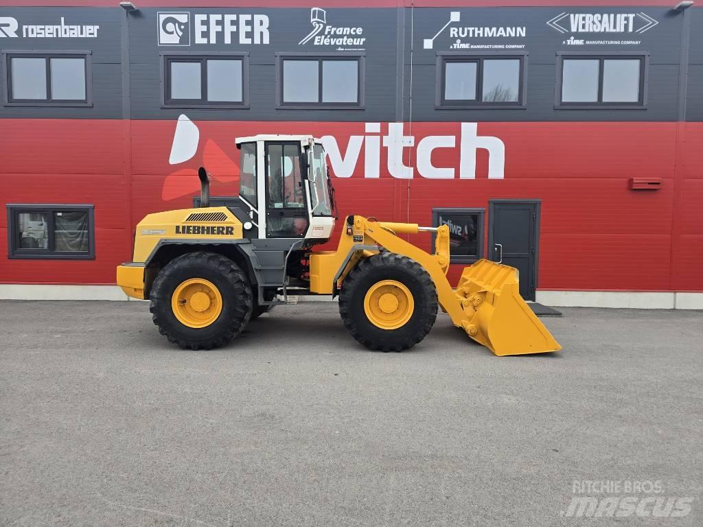 Liebherr L 522 Traktory