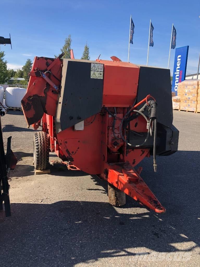 Kuhn 3560 Drtiče a řezače balíků