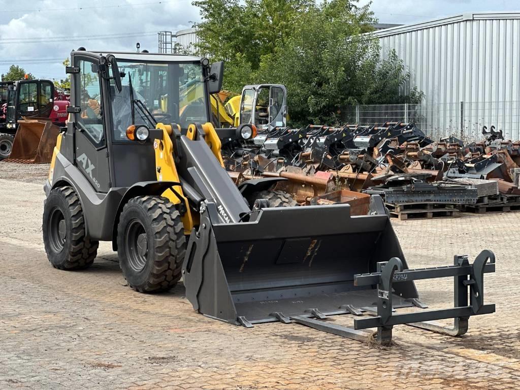 Mecalac AX 850 Kolové nakladače