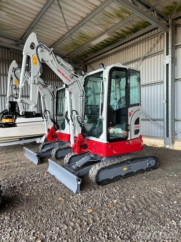Takeuchi TB325 Mini rýpadla < 7t