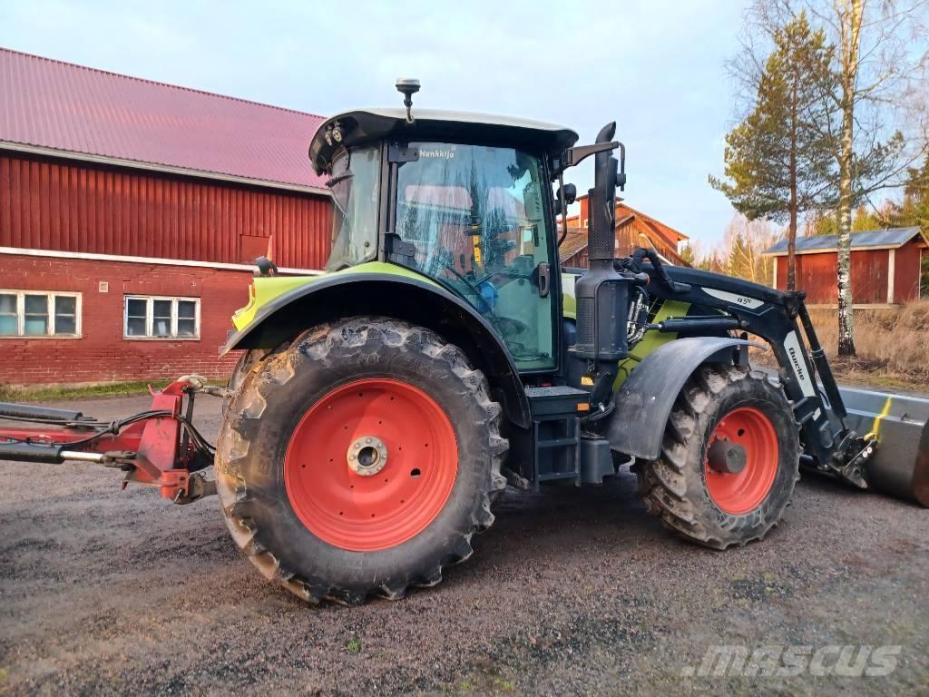 CLAAS Arion 530 Traktory