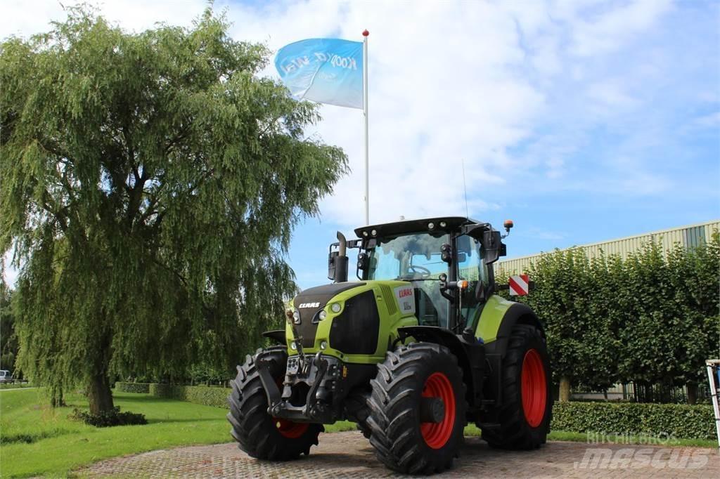 CLAAS Axion 830 Traktory