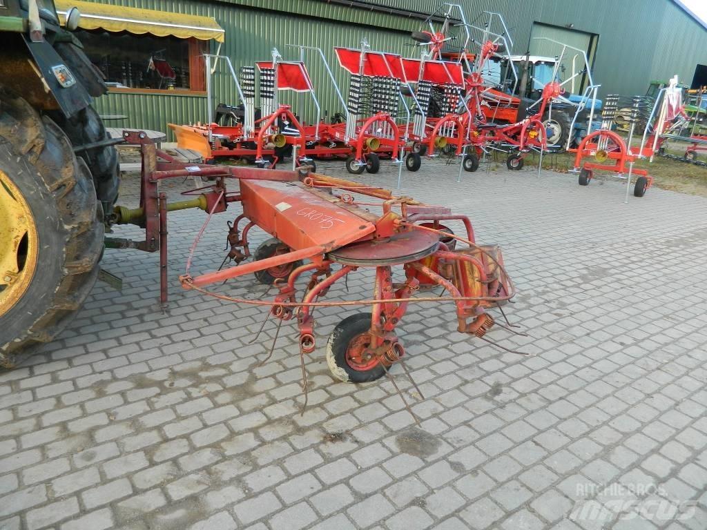 JF CR 320 Obraceče a shrabovače sena