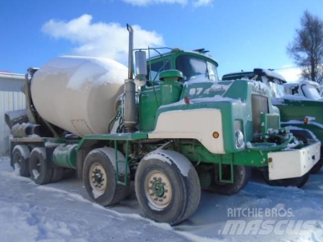 Mack 600 Další