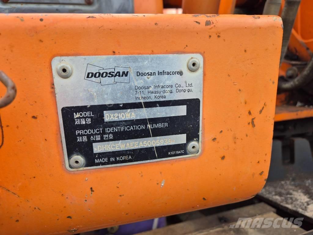 Doosan DX210WA Kolová rýpadla