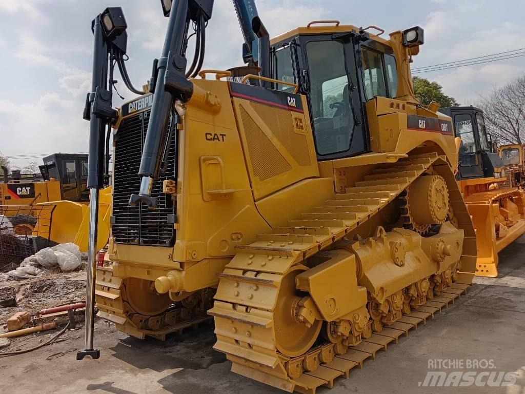 CAT D 8 T Pásové dozery