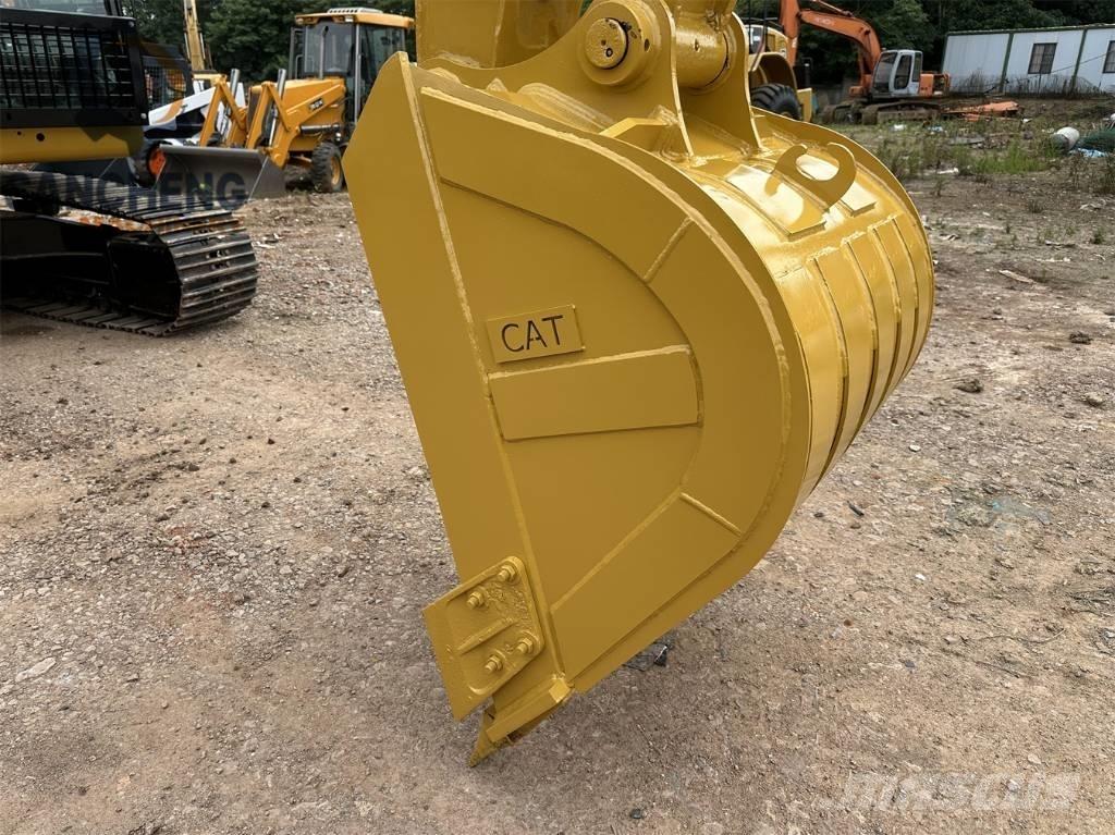 CAT 320 D Pásová rýpadla