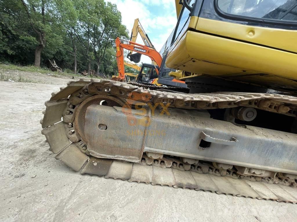 Komatsu PC 220-6 Pásová rýpadla