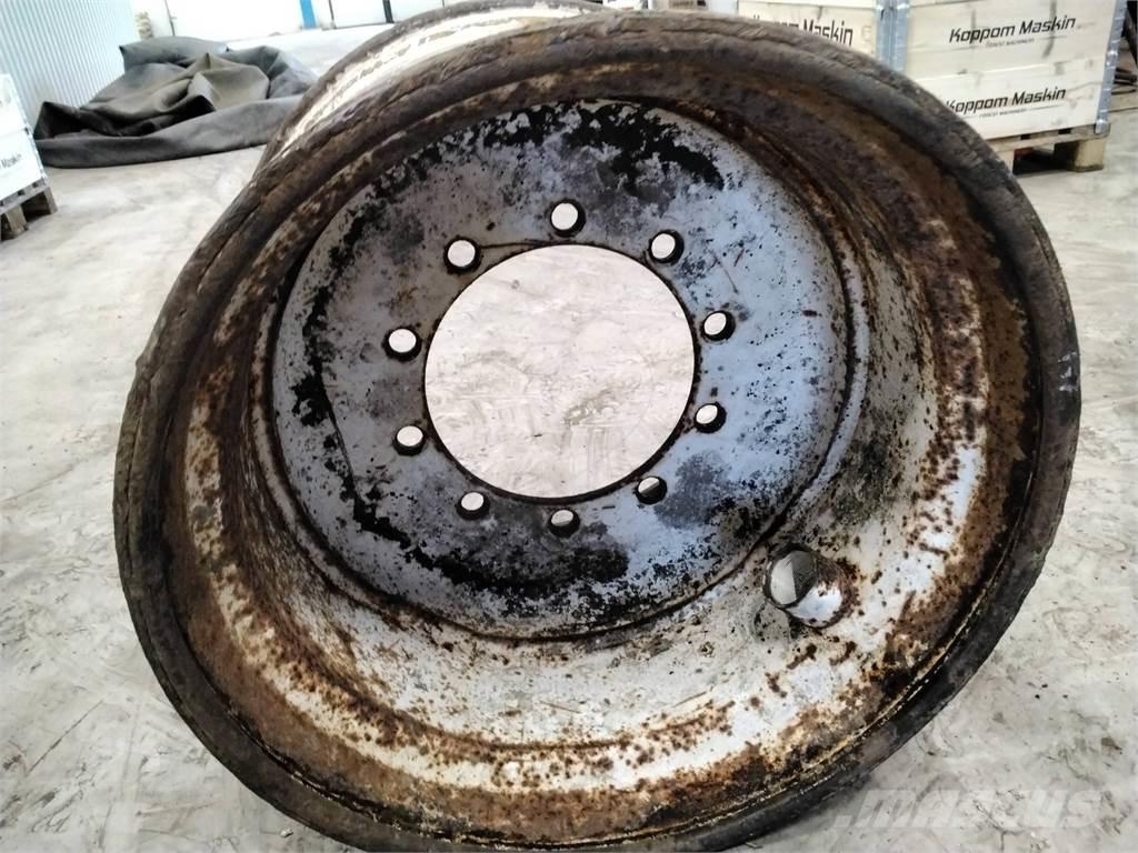 Valmet 836 20x26,5 Pneumatiky, kola a ráfky