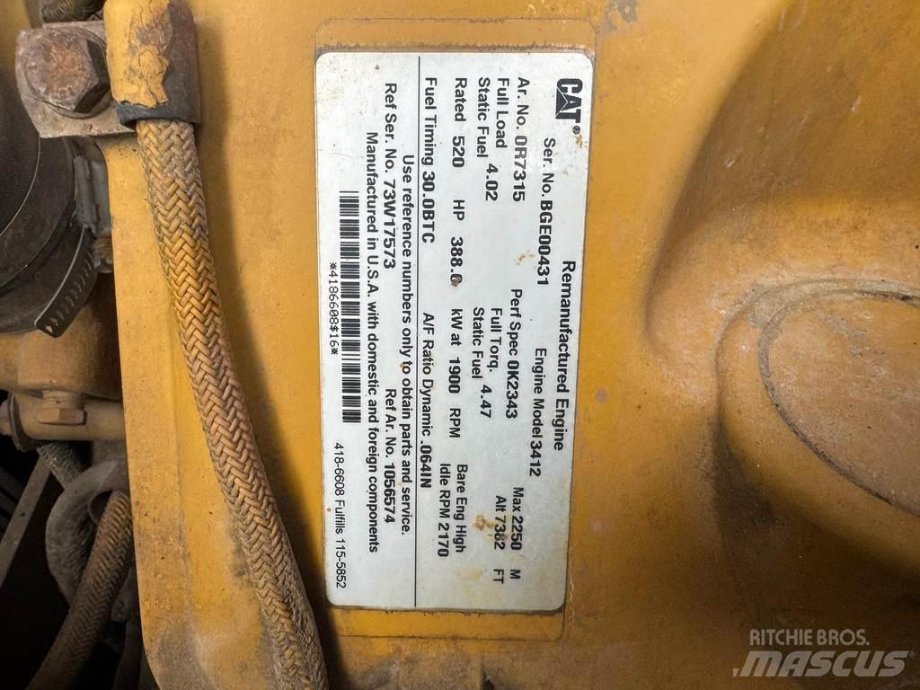 CAT D10N Pásové dozery