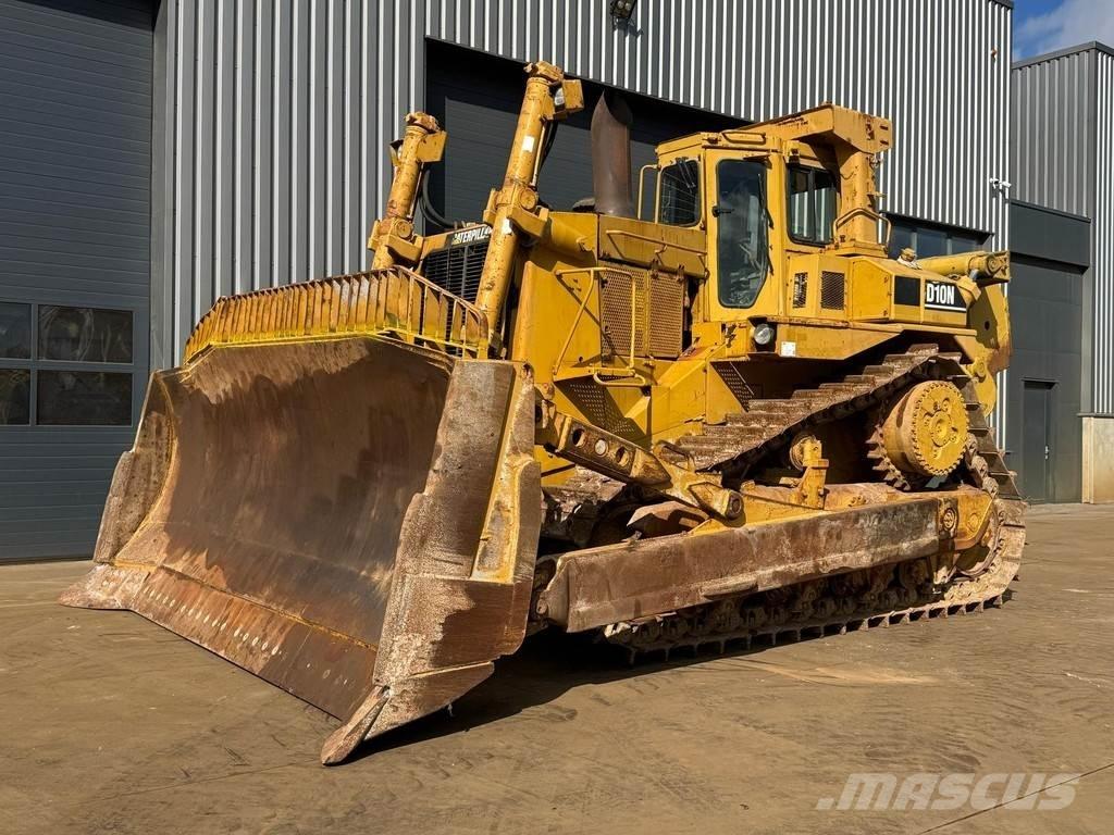 CAT D10N Pásové dozery