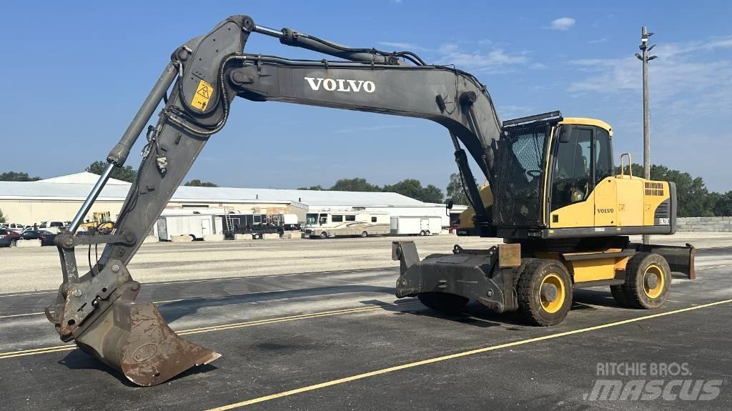 Volvo EW 210 C Kolová rýpadla