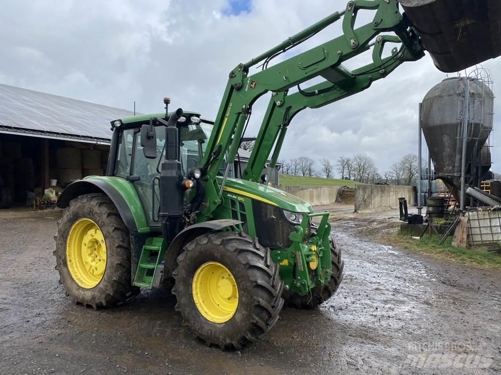 John Deere 6110M Traktory