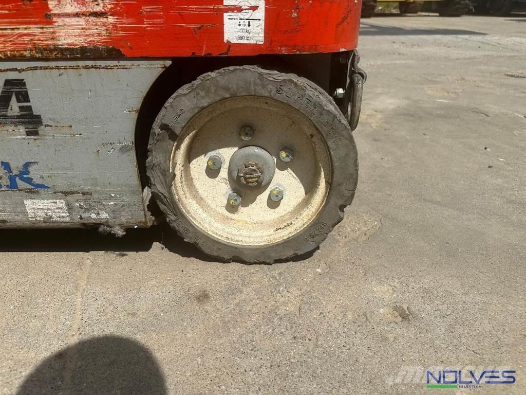 SkyJack SJ12 Další zvedače a plošiny