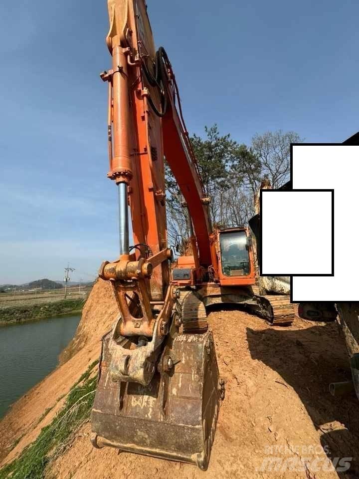 Doosan DX 220 LCA Pásová rýpadla