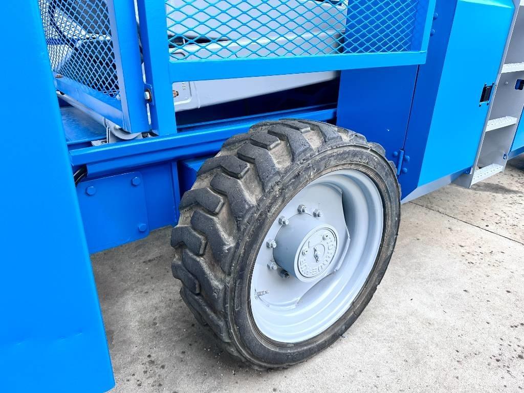 Genie GS 5390 RT Nůžková zvedací plošina