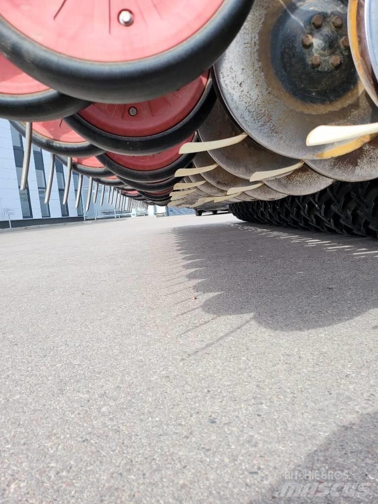 Horsch Pronto 6 DC Mechanické secí stroje