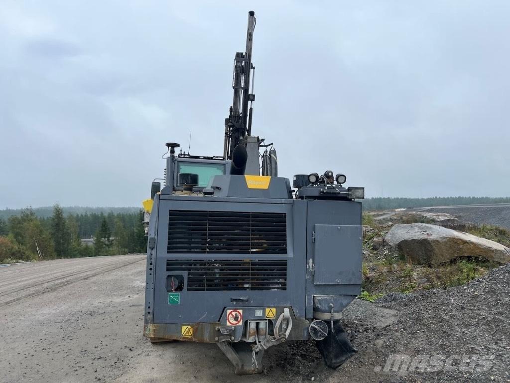 Epiroc Smartroc T35 Povrchové vrtací stroje