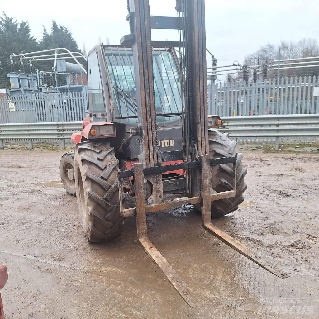 Manitou M 26.4 Terénní vysokozdvižné vozíky