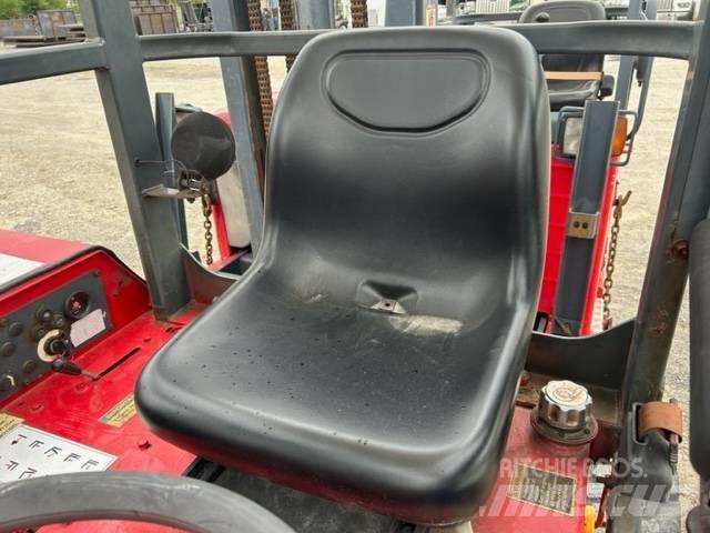 Moffett M5500 Terénní vysokozdvižné vozíky