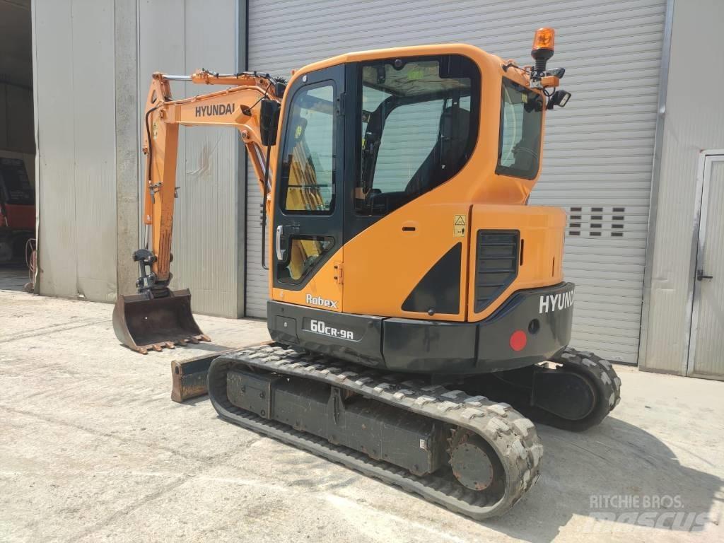 Hyundai R60CR-9A Mini rýpadla < 7t