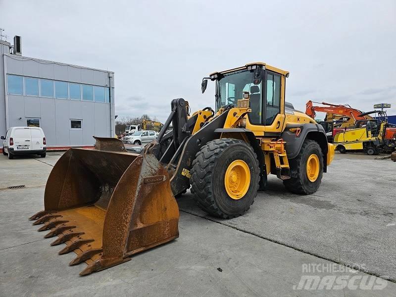 Volvo L 120 H Kolové nakladače