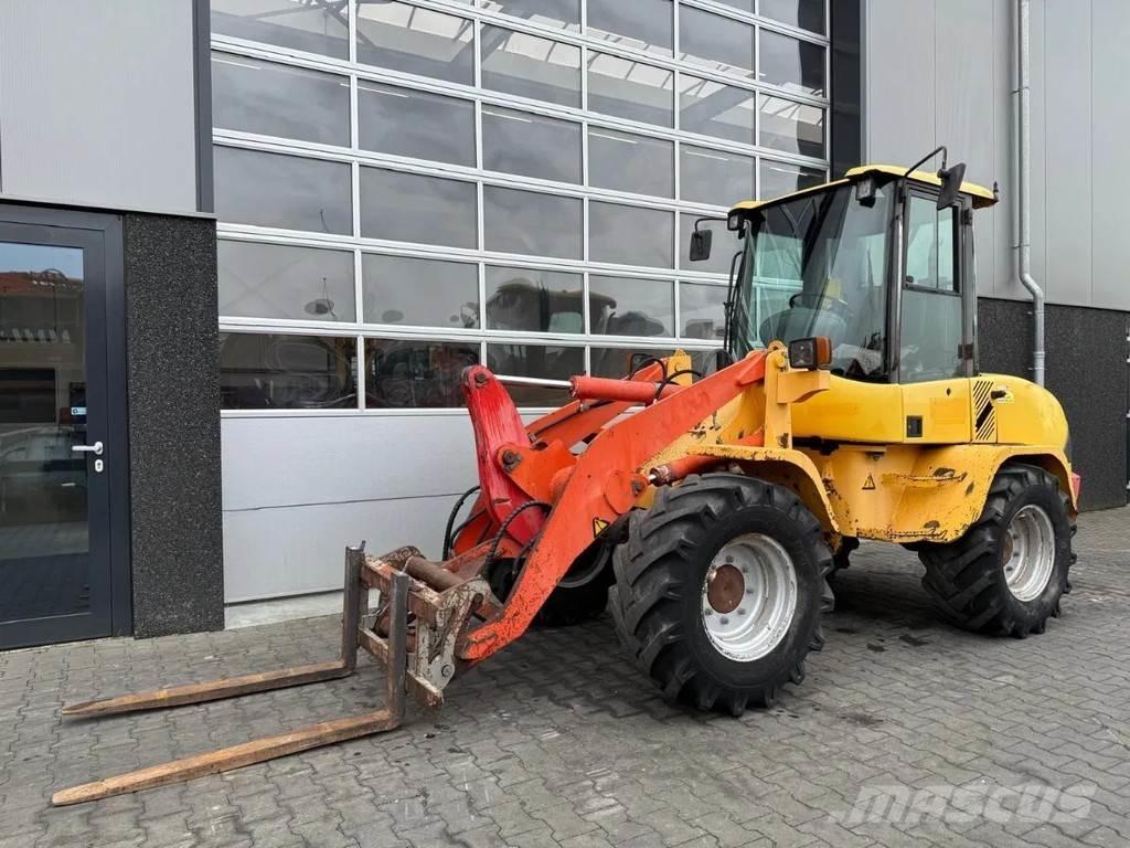 Volvo L35B Kolové nakladače