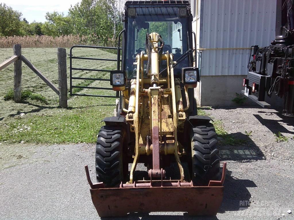 Wacker Neuson WL 25 Kolové nakladače