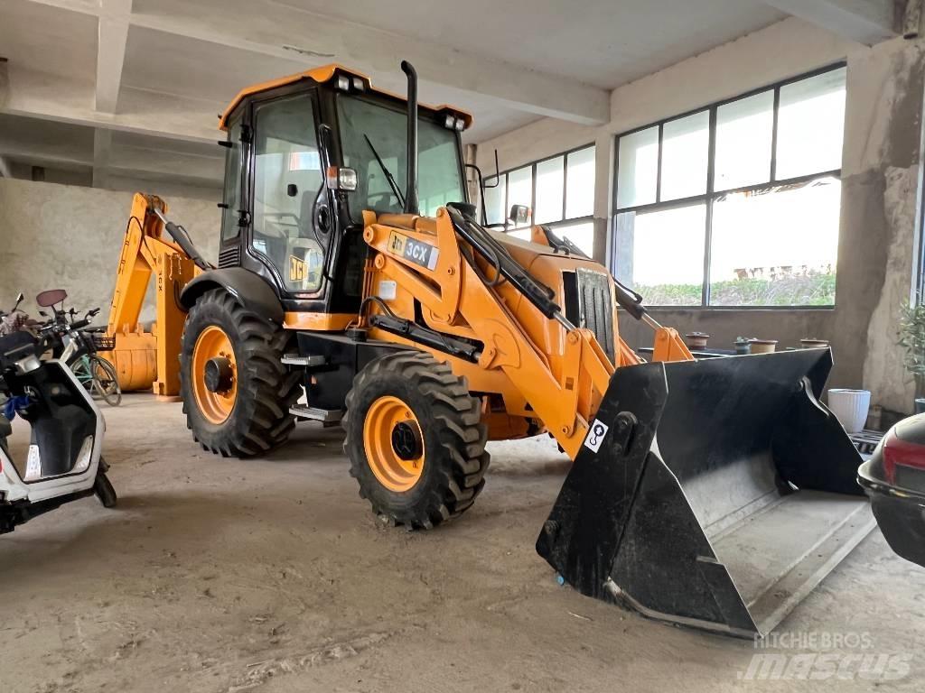 JCB 3 CX Rýpadlo-nakladače