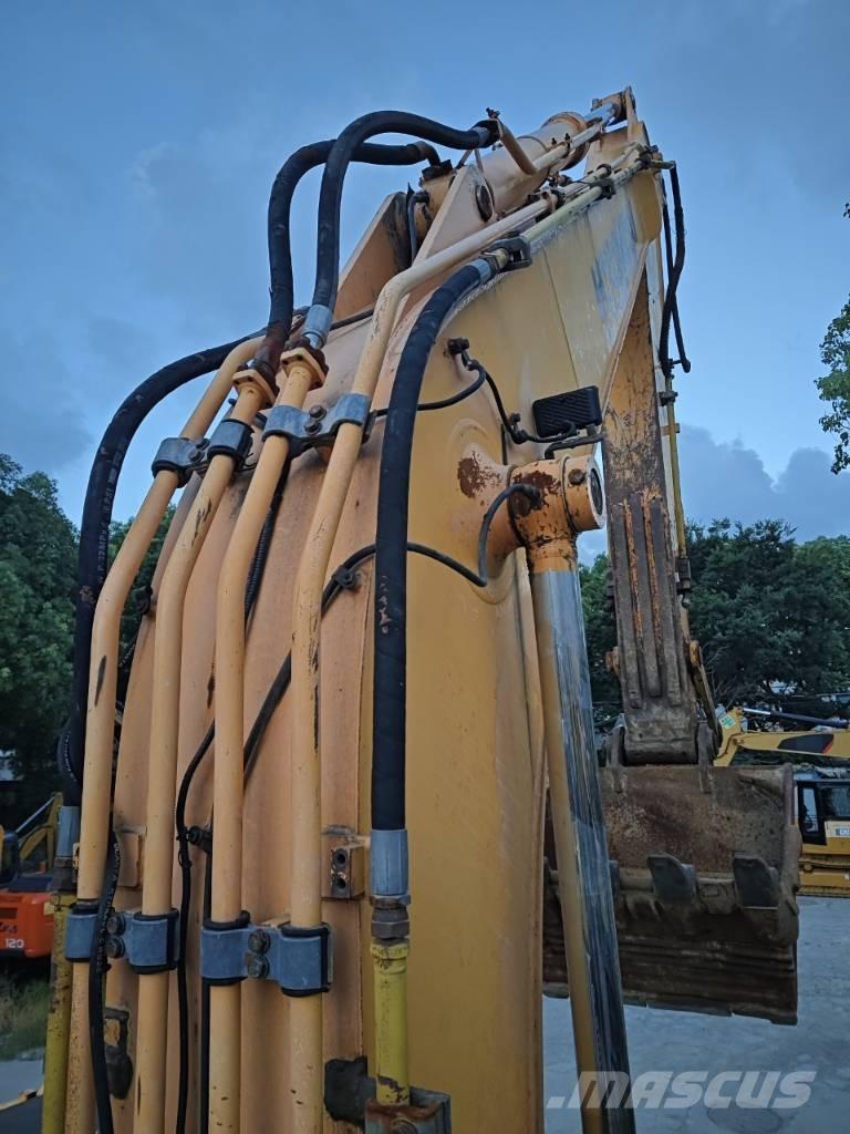 Hyundai R220LC=9S Pásová rýpadla