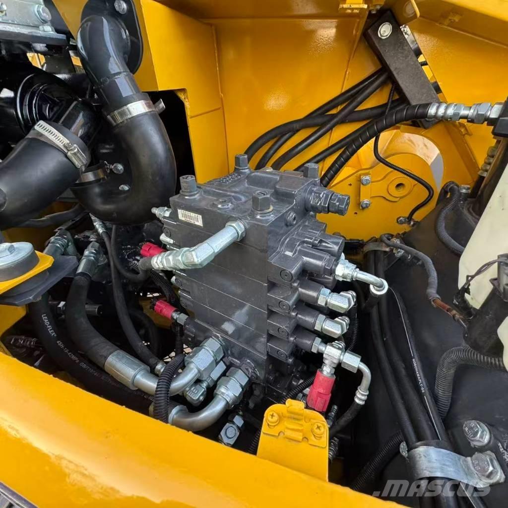 Komatsu PC 78 US Midi rýpadla 7t - 12t