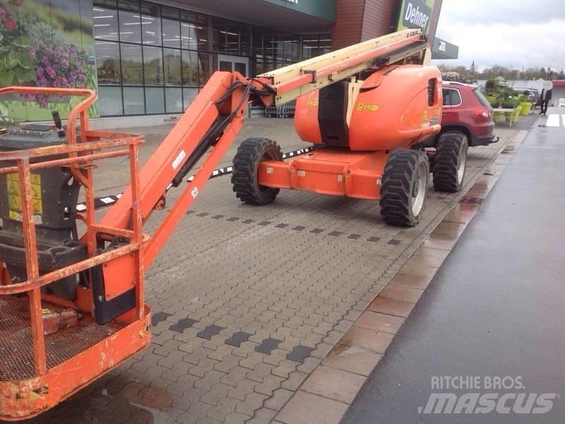 JLG 600 AJ Kloubové plošiny