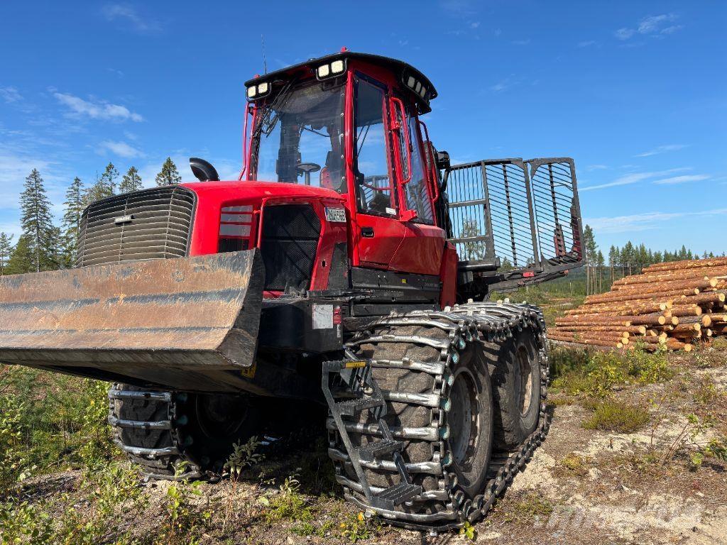 Komatsu 895 Vyvážecí traktory