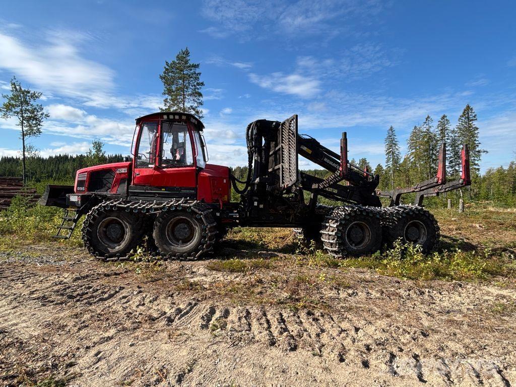 Komatsu 895 Vyvážecí traktory