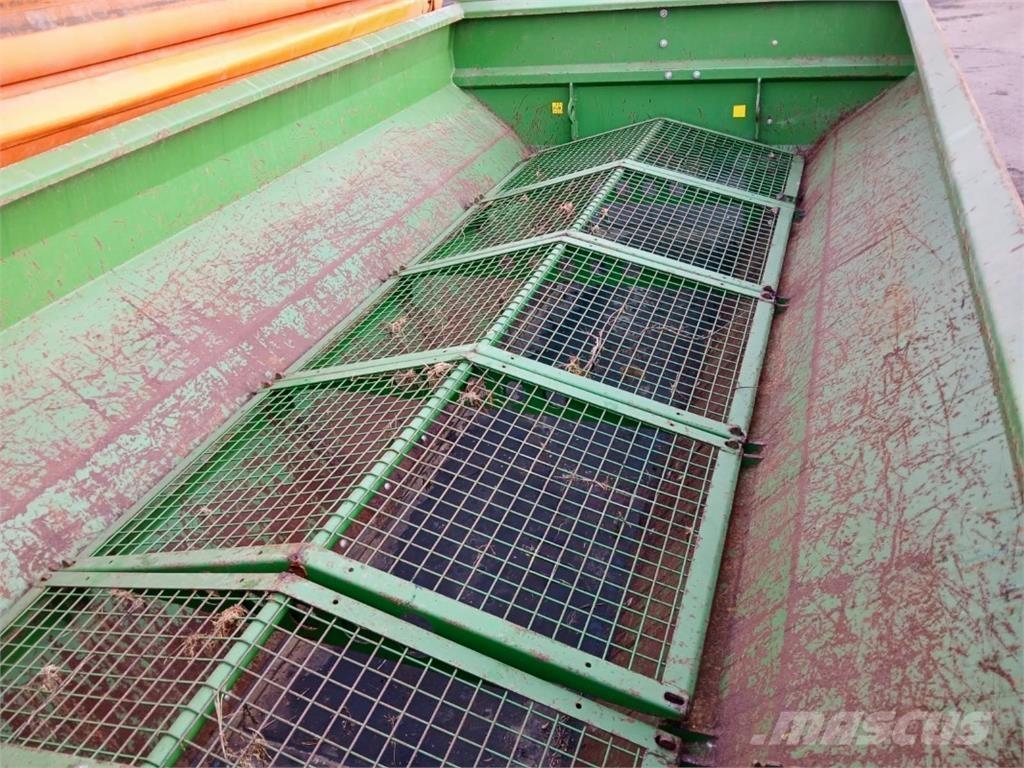 Amazone ZG-B 5500 Rozmetadlo minerálních hnojiv