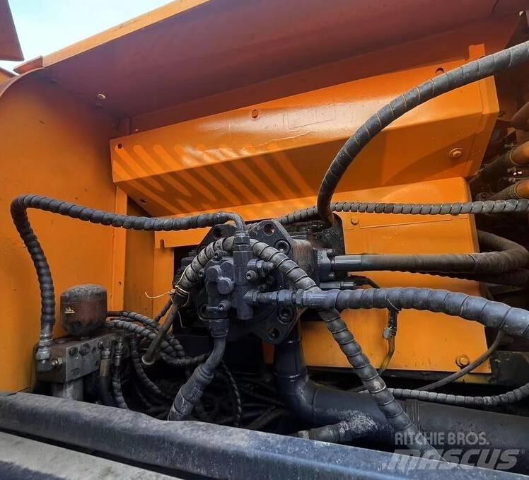 Hyundai R330LC-9T Pásová rýpadla