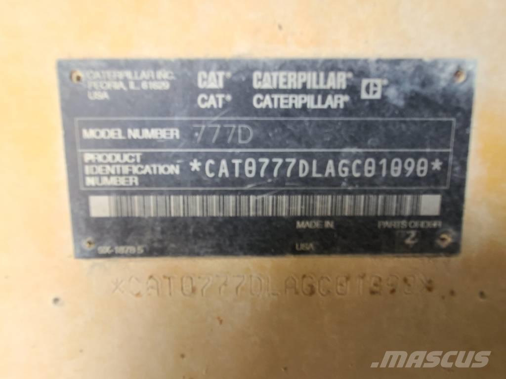 CAT 777D Kloubové dempry