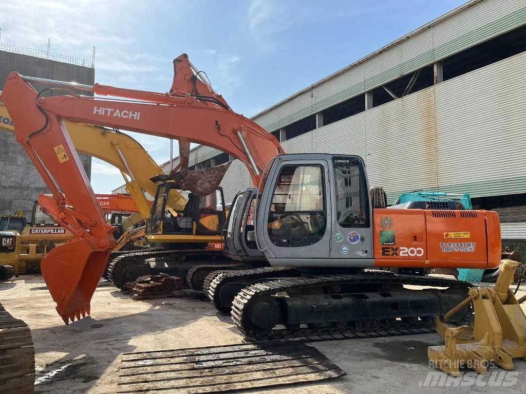 Hitachi EX 200 Pásová rýpadla