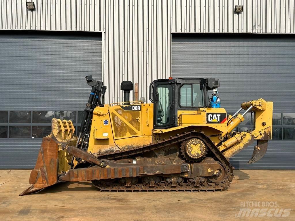 CAT D8R Pásové dozery