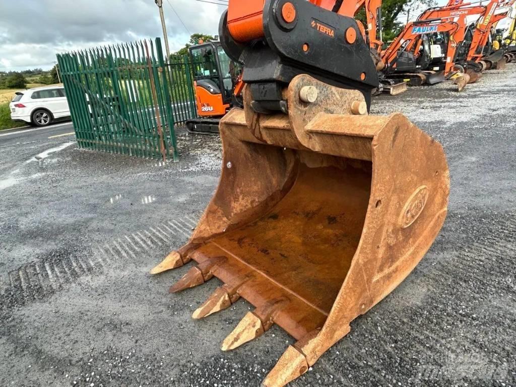 Hitachi ZX 350 LC-6 Pásová rýpadla