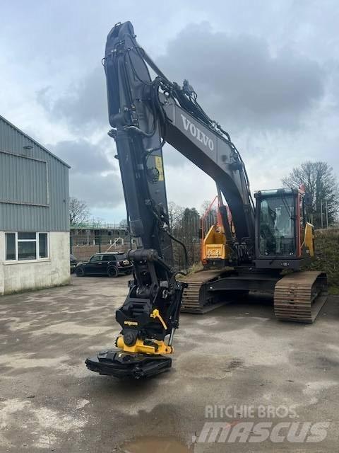 Volvo EC220EL Pásová rýpadla