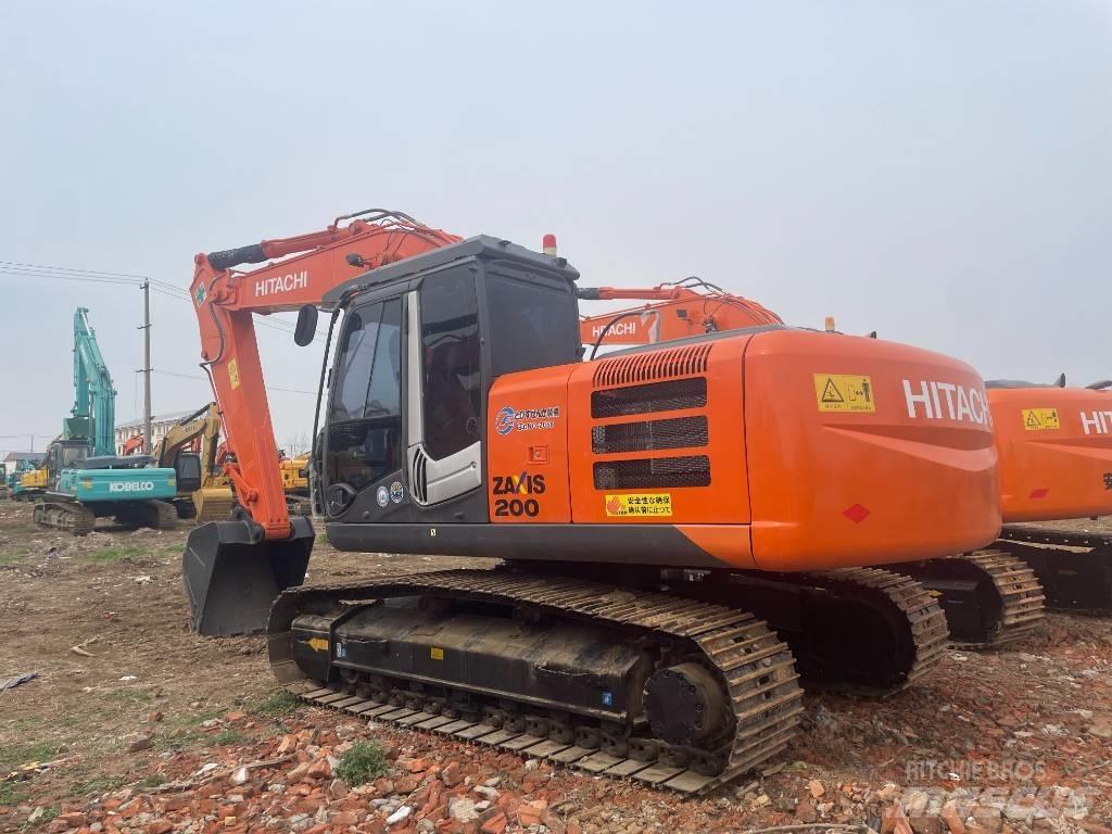 Hitachi ZX 200 Pásová rýpadla